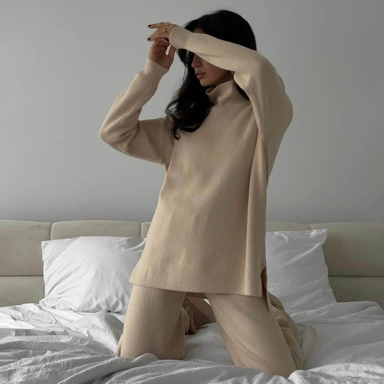 Damen Feiner Rippstrick-Loungewear-Set mit Stehkragen, Seitenschlitzen und hoher Taille Eichborn Berlin