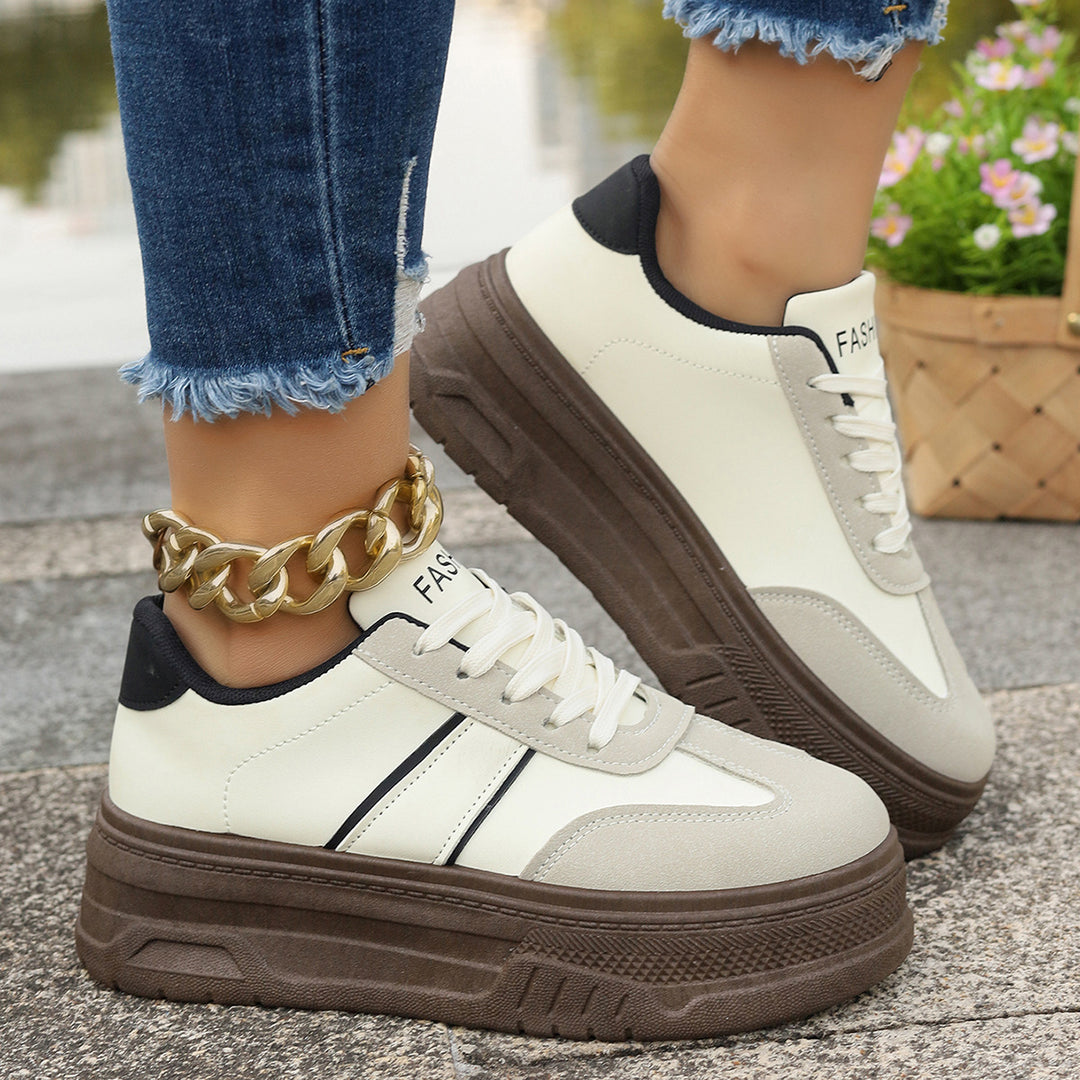 Damen Plattform-Sneaker mit modischem Design und hohem Tragekomfort EB