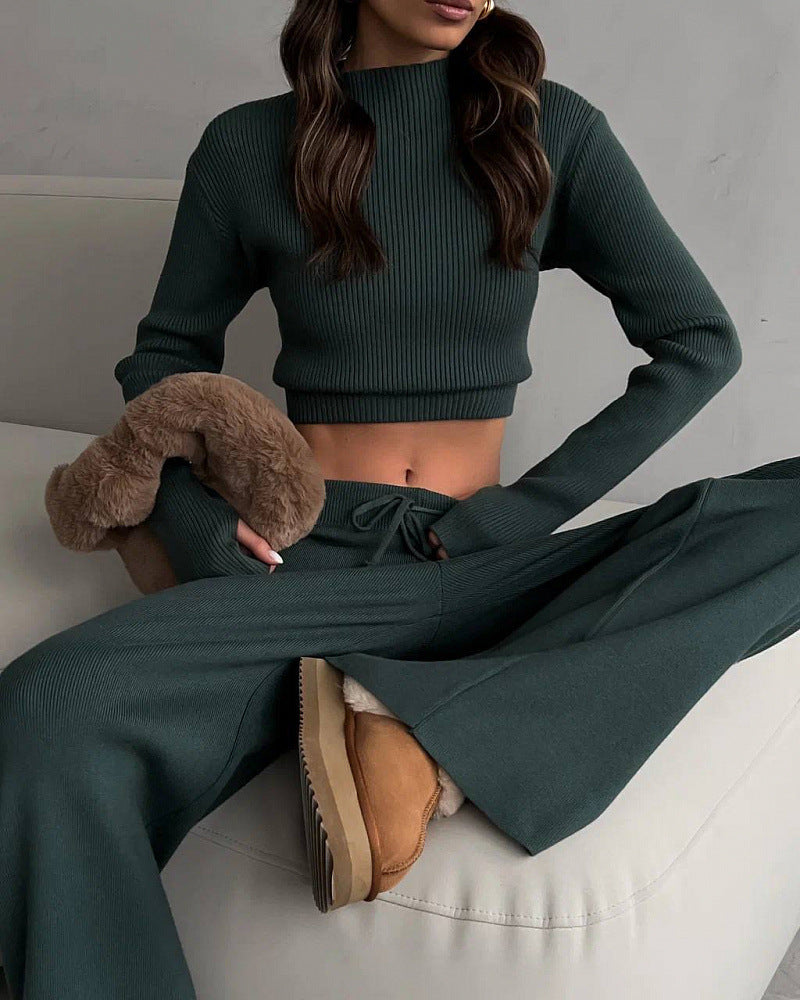 Damen geripptes Lounge-Set mit Cropped-Pullover und weiter Jogginghose EB