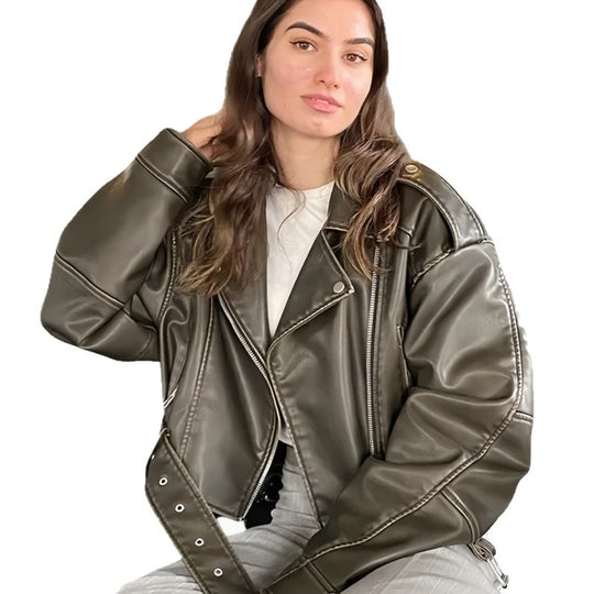 Damen Kunstleder Bikerjacke mit weitem Schnitt und umfangreichen Details EB