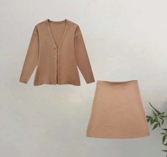 Damen Blazer und Rock Set mit elegantem Schnitt und modischem Design EB