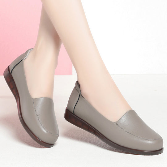 Damen Bequeme Slipper aus hochwertigem Kunstleder mit dämpfender Sohle EB