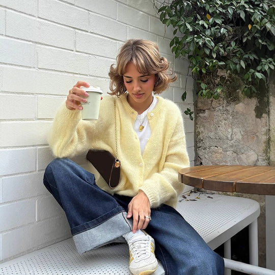 Damen weicher Strickcardigan mit großen Puffärmeln EB