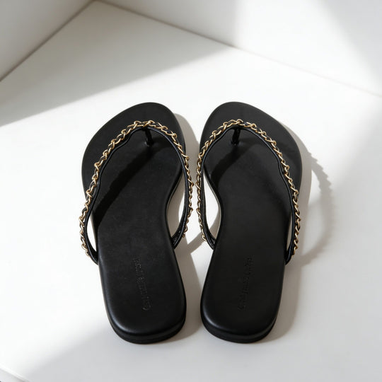 Damen Zehentrenner-Sandalen mit luxuriösem Kettenakzent und komfortablem Fußbett EB