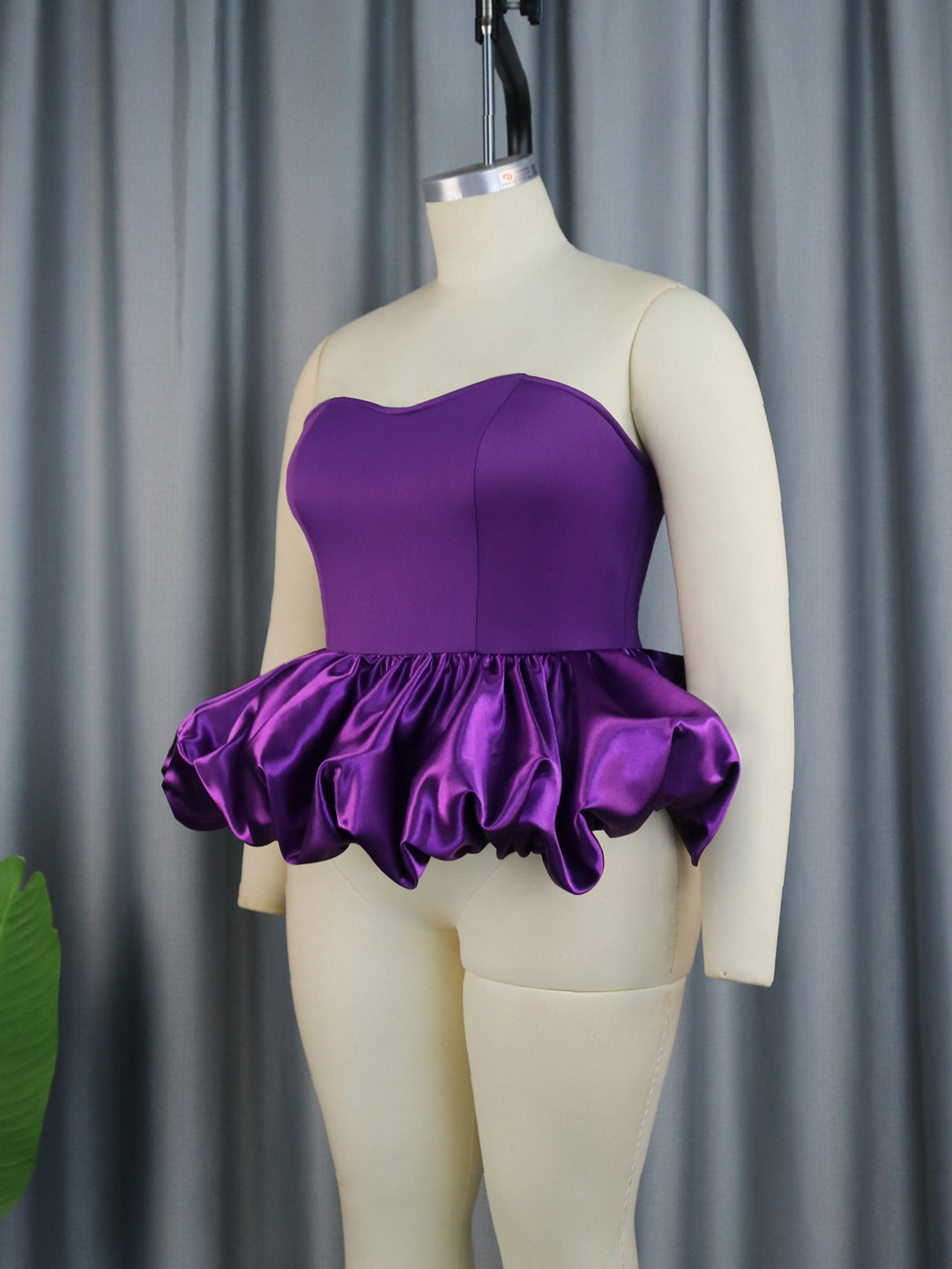Damen Trendy Bustier mit Rüschenabschluss EB
