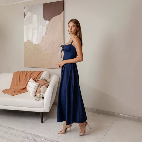 Damen Maxikleid mit raffiniertem Oberteil und schwingendem Rock EB