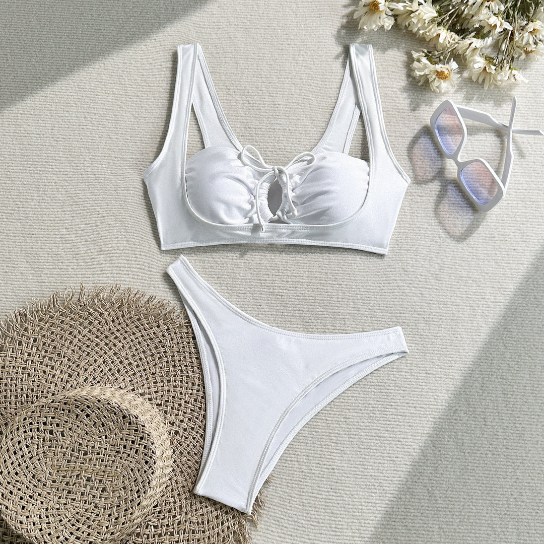 Damen Sportlicher Bikini mit dekorativem Cut-Out EB