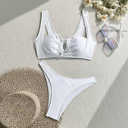 Damen Sportlicher Bikini mit dekorativem Cut-Out EB