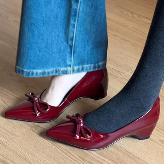 Damen elegante Pumps mit modischem Schleifenakzent EB
