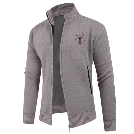 Herren Strickjacke mit hohem Kragen und praktischen Reißverschlusstaschen EB