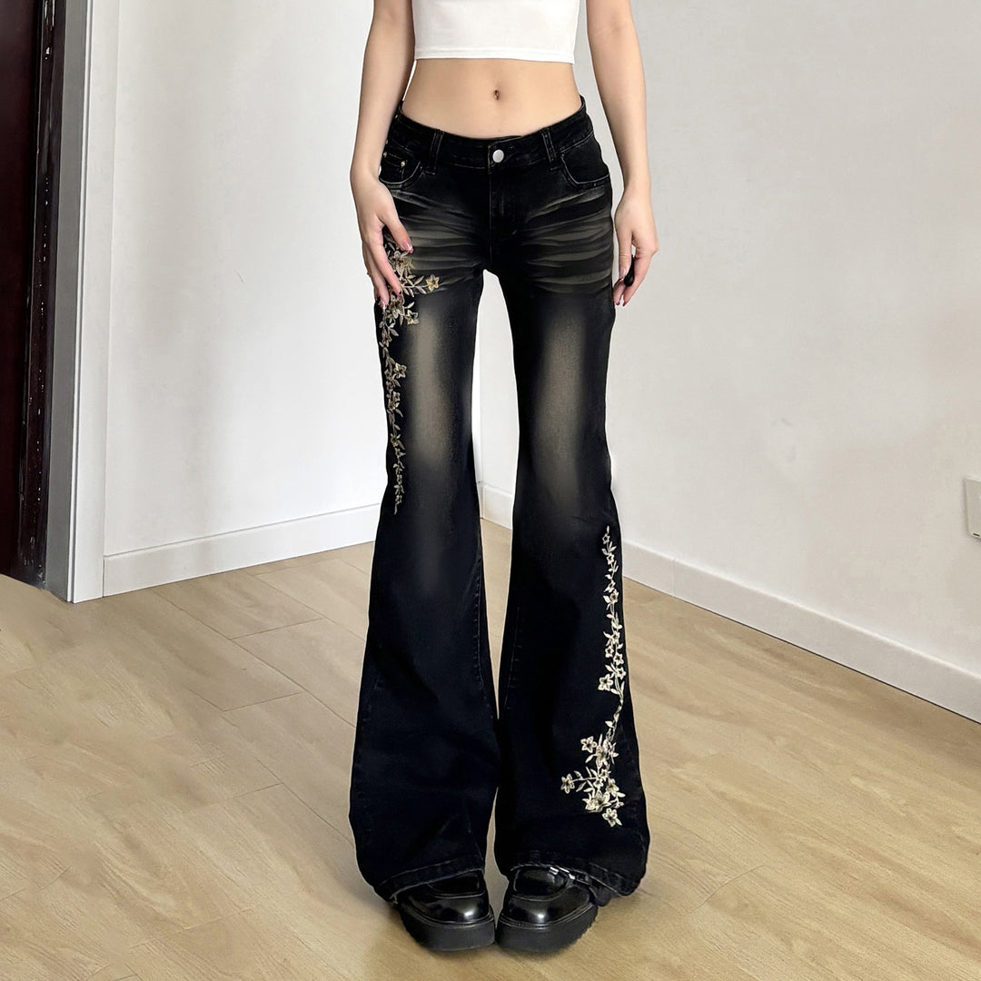 Damen Flared Jeans mit eleganter Blumenstickerei EB