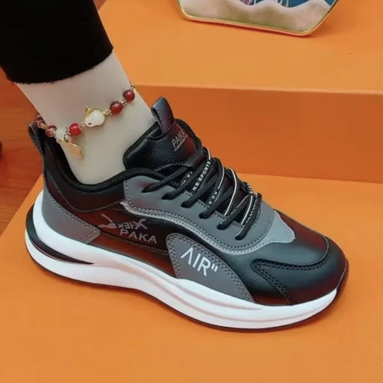 Damen Sportliche Sneakers mit effizienter Polsterung und atmungsaktiver Struktur EB