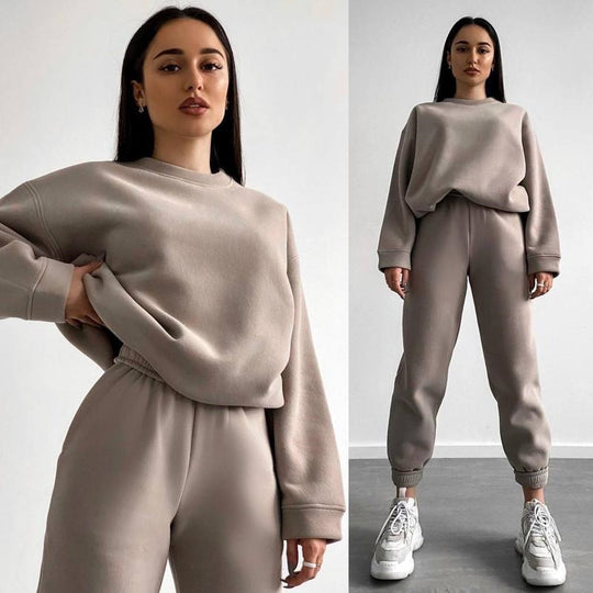 Damen bequemer und trendiger Sweatanzug EB