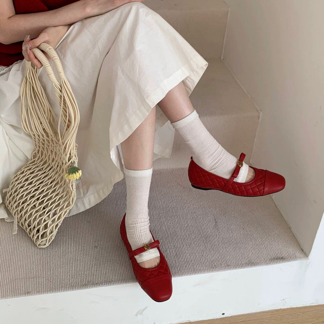 Damen Ballerina-Schuhe mit praktischem Riemchen und elegantem Design EB