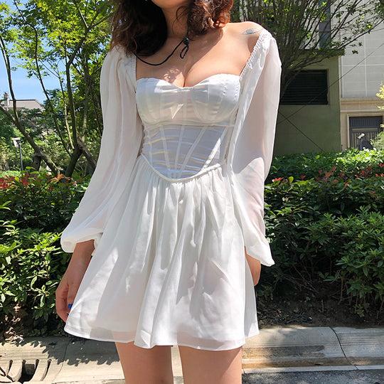 Damen Verspieltes Minikleid mit elegantem Bustier-Oberteil und voluminösen Ärmeln EB
