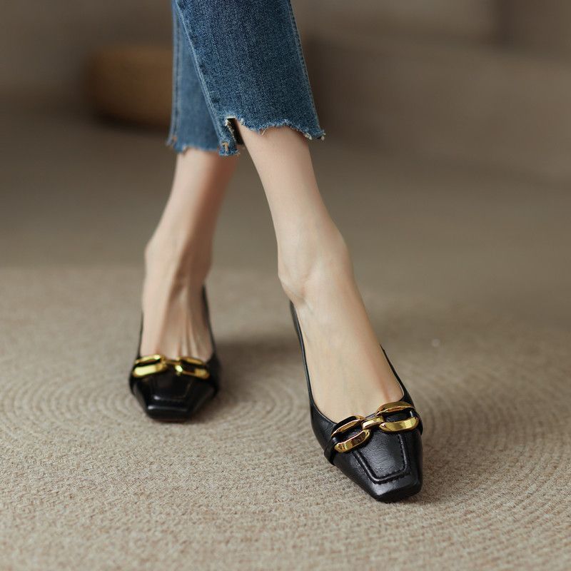Damen Ballerinas mit elegantem Kettenakzent EB