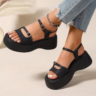 Damen Plattform-Sandalen mit modischem Riemendesign EB