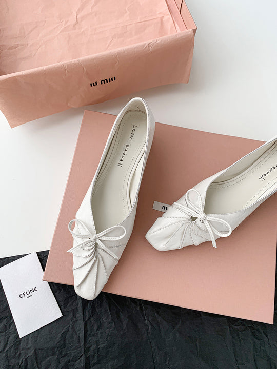 Damen elegante Ballerina-Schuhe mit modischem Schleifendetail und komfortablem Blockabsatz EB