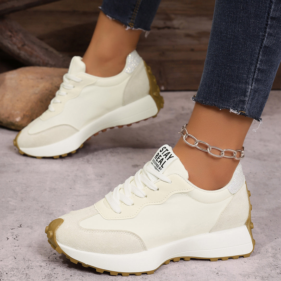 Damen Sportliche Sneaker mit atmungsaktiver Obermaterialstruktur und gedämpfter Sohle EB