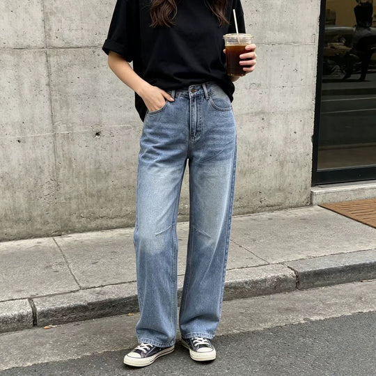Damen nan hochgeschnittene weite Jeans mit geradem Bein, Knieabnähern und klassischem Five‑Pocket‑Schnitt EB