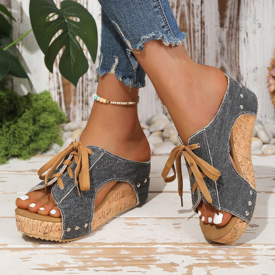 Damen Slip-On Sandalen mit Korksohle und stylischen Schnürdetails EB
