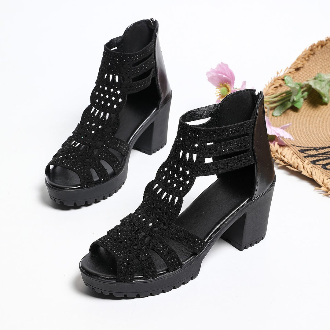 Damen Absatzsandalen mit filigraner Riemenstruktur und komfortablem Blockabsatz EB