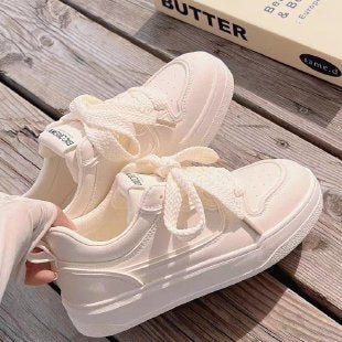 Damen Sneaker mit einzigartigem Schnürsystem und ergonomischer Dämpfung EB