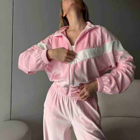 Damen leichter Komfort-Jogginganzug im Retro-Stil mit kurzem Reißverschlussoberteil und hoher Taille Eichborn Berlin
