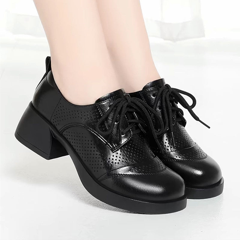 Damen Schnürschuhe mit perforiertem Obermaterial und blockigem Absatz EB