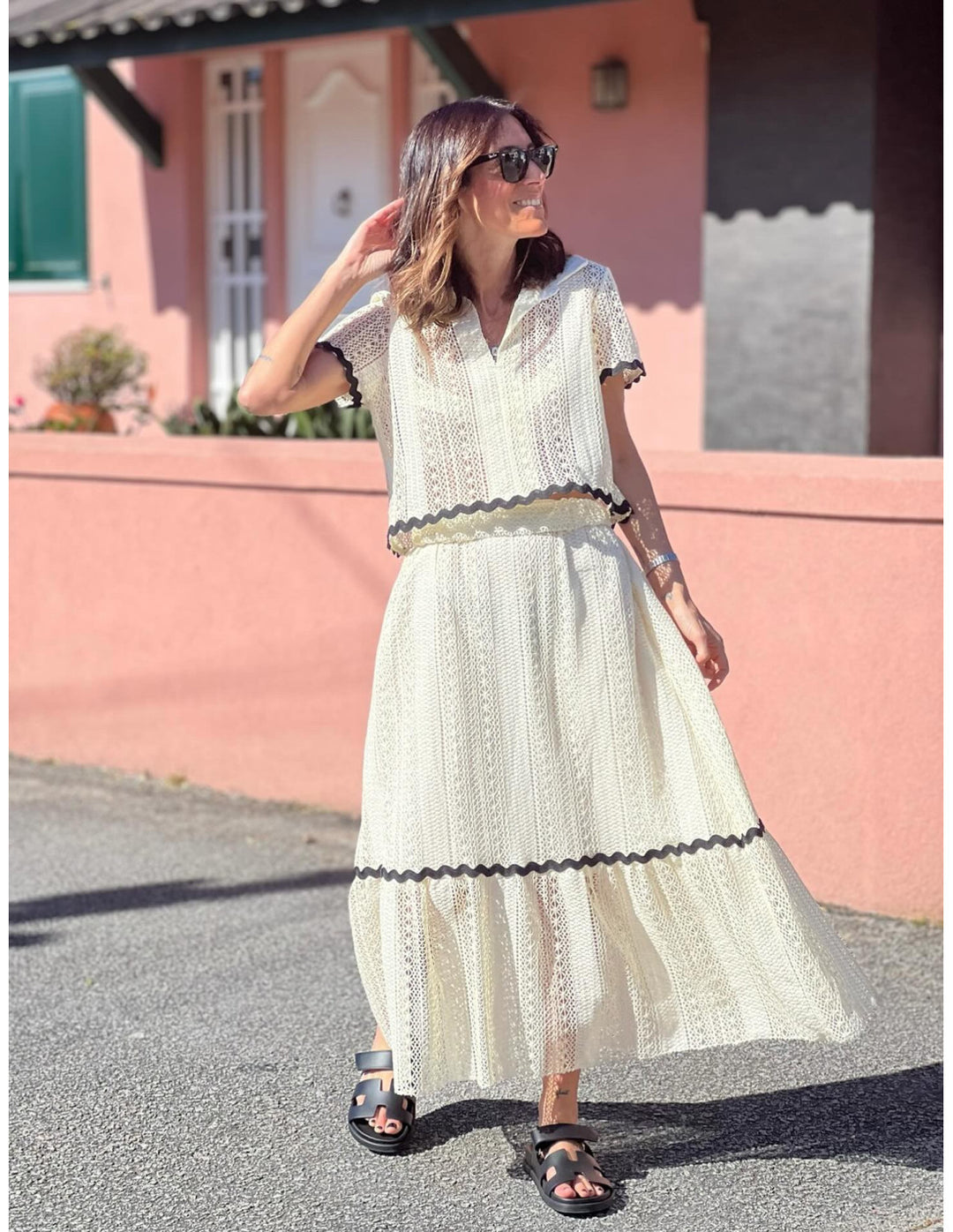 Damen Maxikleid mit voluminösem Rock und eleganter Rüsche EB