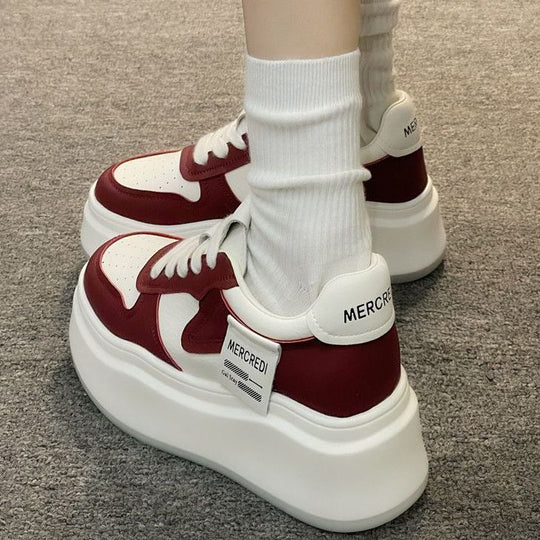 Damen Sneaker mit hohem Plateau und atmungsaktivem Obermaterial EB