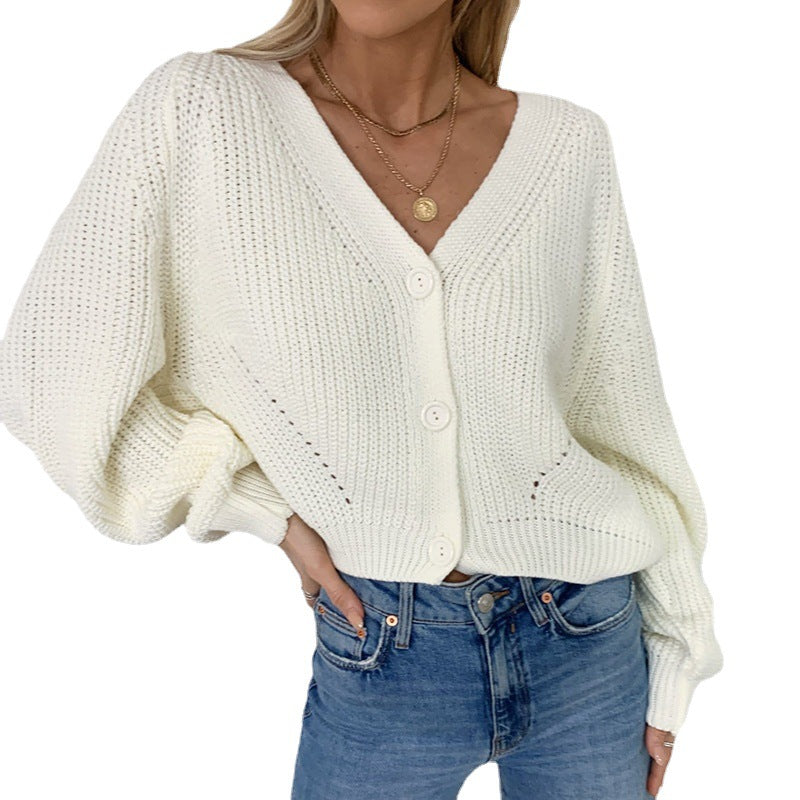 Damen Strickjacke mit oversized Schnitt und dekorativen Knopfdetails EB