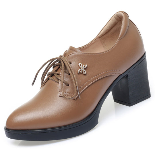 Damen Elegante Schnürpumps mit modernem Blockabsatz und geschmackvollem Dekor EB