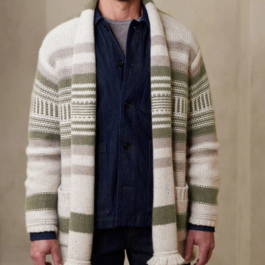 Herren Strickjacke mit modernem Muster und praktischen Taschen EB