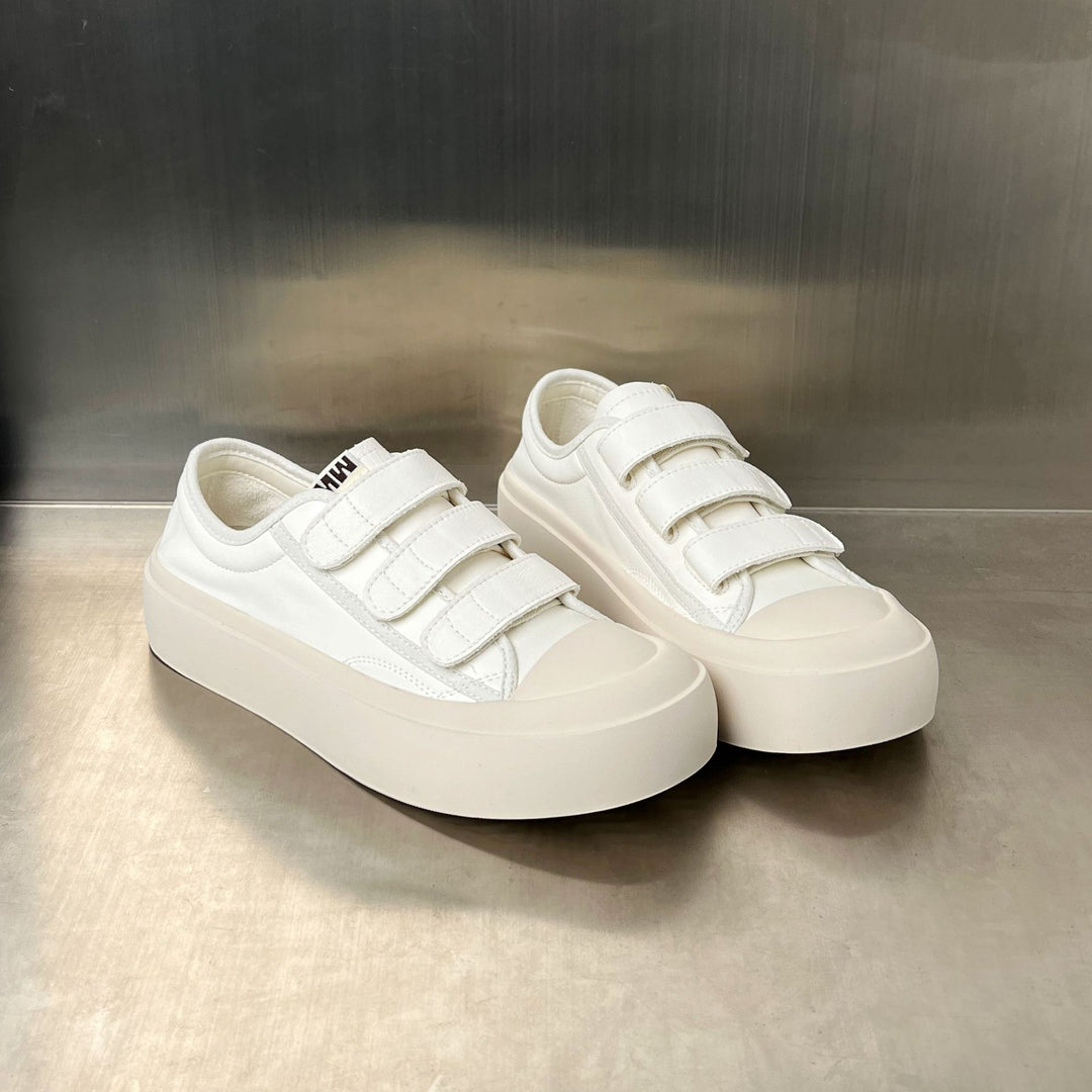 Damen Plateau-Sneaker mit verstellbarem Klettverschluss und innovativer Sohlenkonstruktion EB