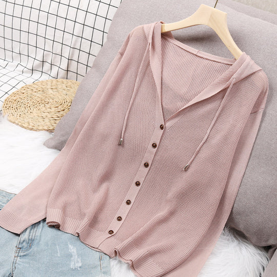 Damen Strickjacke mit Kapuze und eleganten Holzknöpfen EB