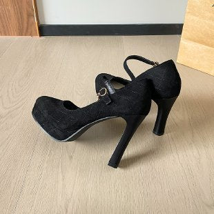 Damen High Heel Pumps mit modischem Riemchen-Design EB