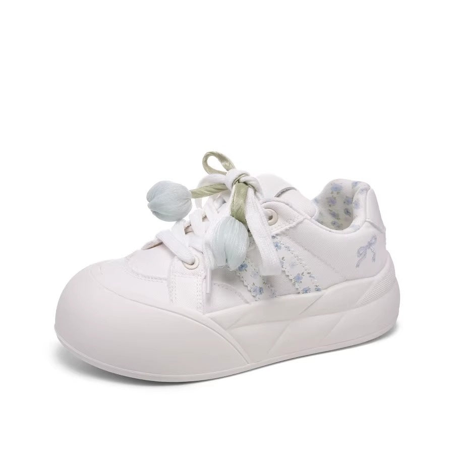 Damen Sneakers mit dekorativen Blütenakzenten und bequemer Polsterung EB