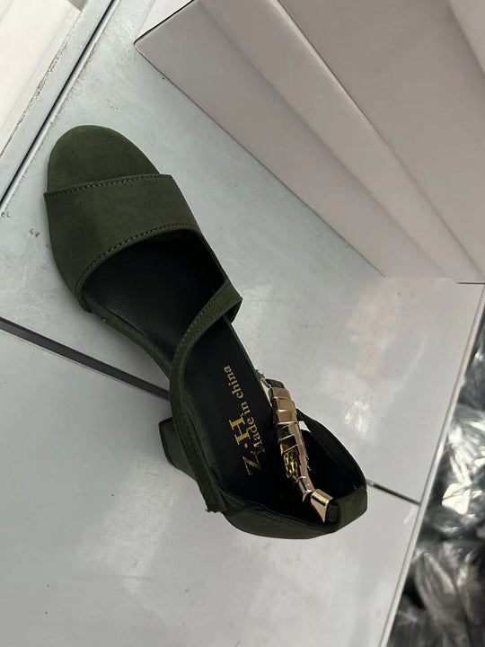 Damen Slingback-Pumps mit elegantem Riemendesign und modischem Absatz EB