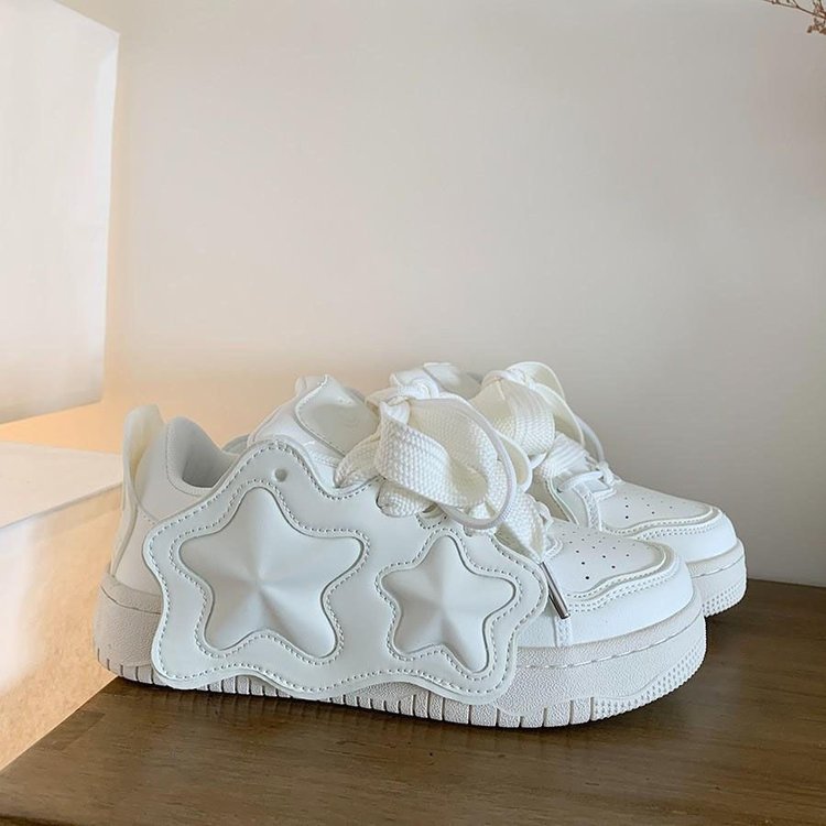 Damen Sneakers mit auffälligem Sternenmotiv und komfortabler Dämpfung EB