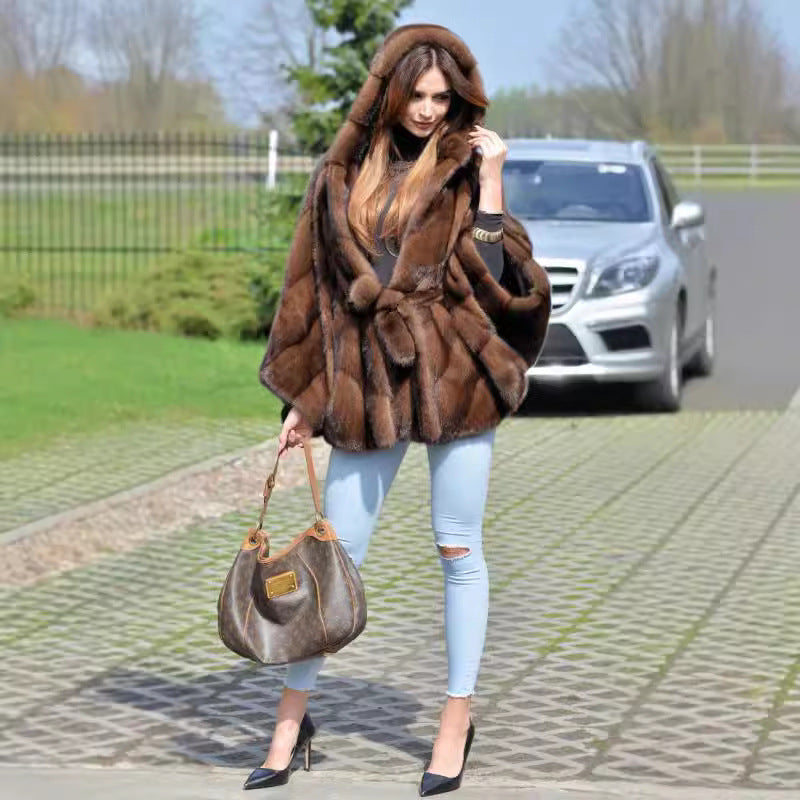 Damen Elegantes Kunstpelz-Cape mit voluminösem Kapuzenkragen und Gürtel EB