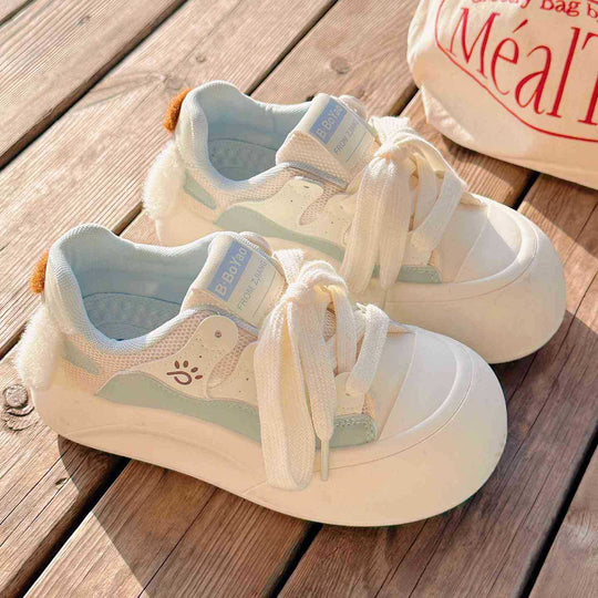 Damen Sneaker mit verspieltem Design und plüschigen Details EB