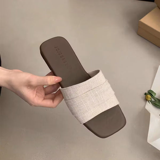 Damen modische Pantoletten mit breitem Textilriemen und rutschfester Sohle EB