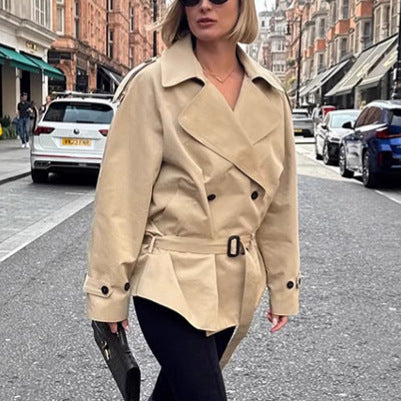 Damen modische Trenchcoatjacke mit Gürtel und großzügigem Schnitt EB