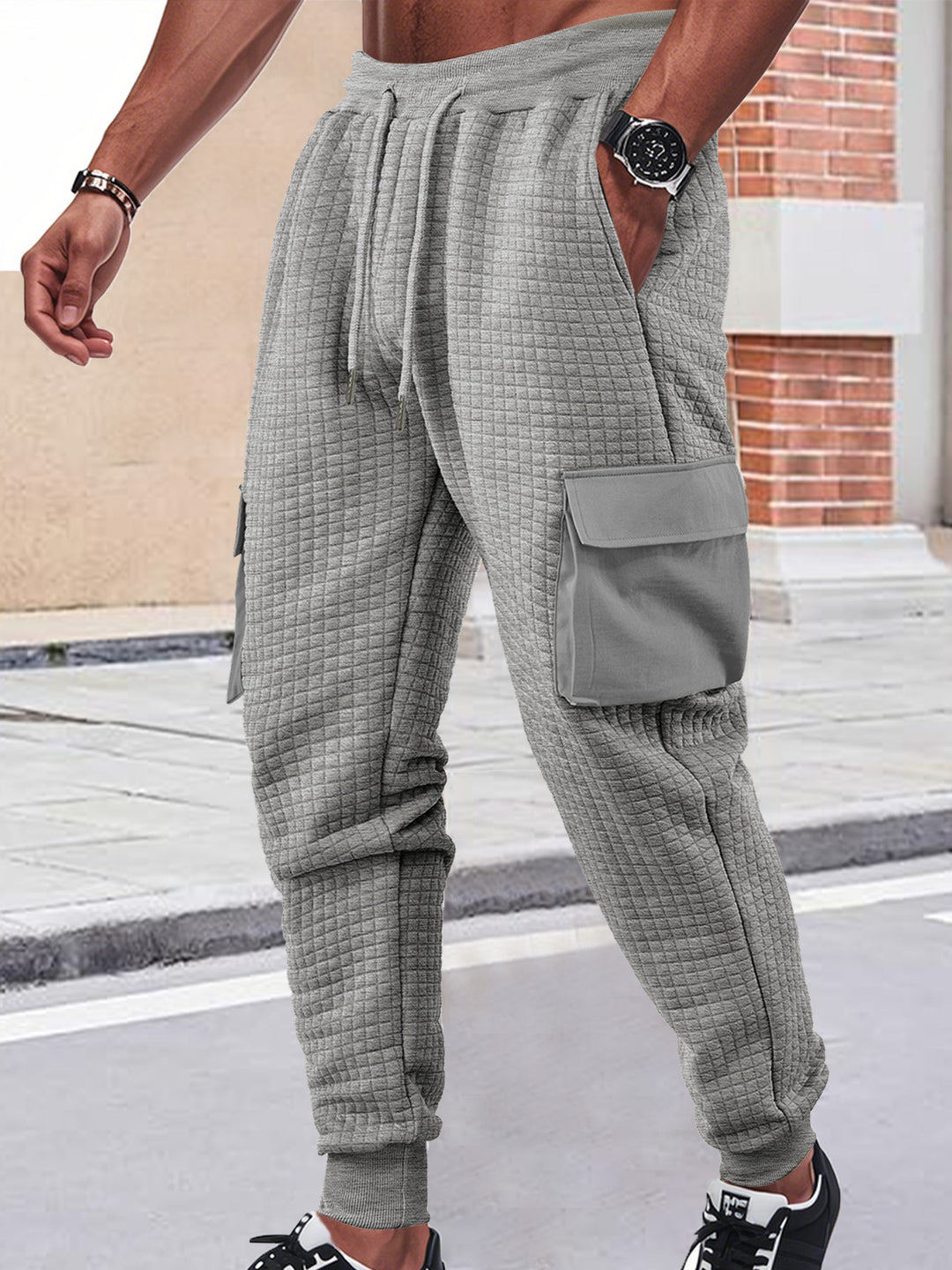 Herren nan quadratstrukturierte Cargo-Jogginghose mit Tunnelzugbund und aufgesetzten Beintaschen EB