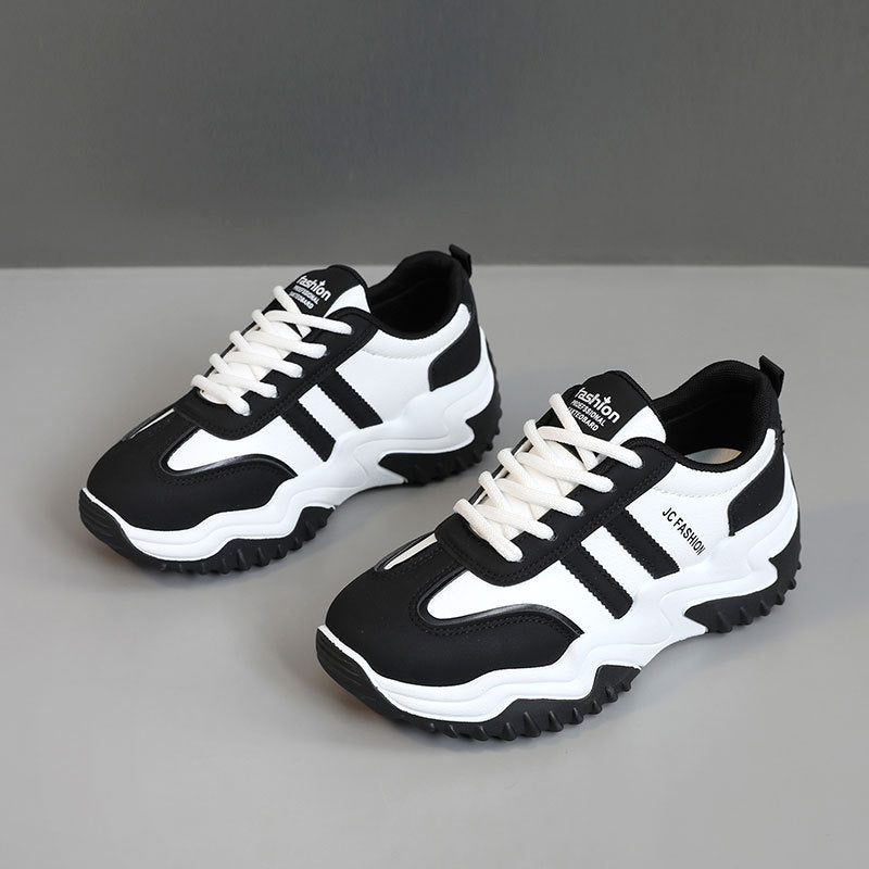 Damen Sportliche Sneaker mit atmungsaktiver Oberflächenstruktur und rutschfester Laufsohle EB