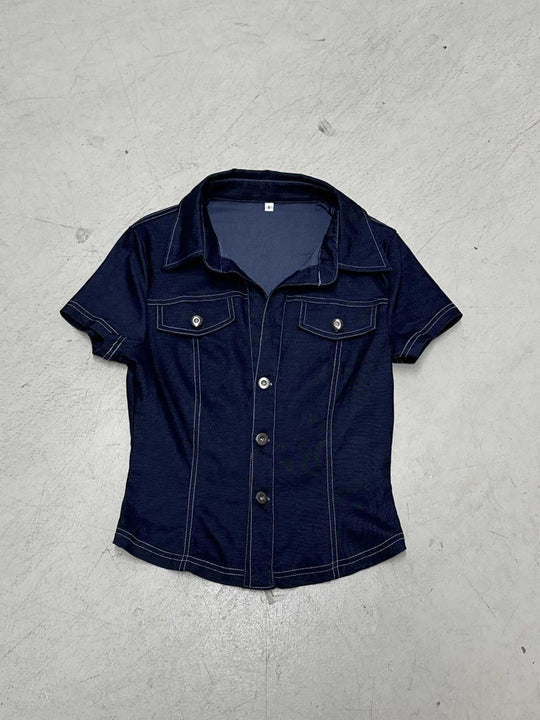 Damen Stylisches Jeanshemd mit taillierter Passform und kurzen Ärmeln EB