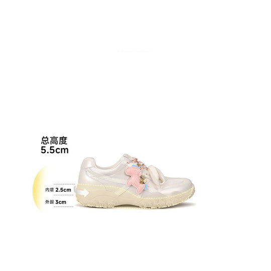 Damen modische Sneakers mit blühenden Applikationen und dämpfender Sohle EB