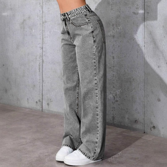 Damen Weit geschnittene Jeans mit kräftigen Kontrastnähten und verspielt gestickten Taschen EB