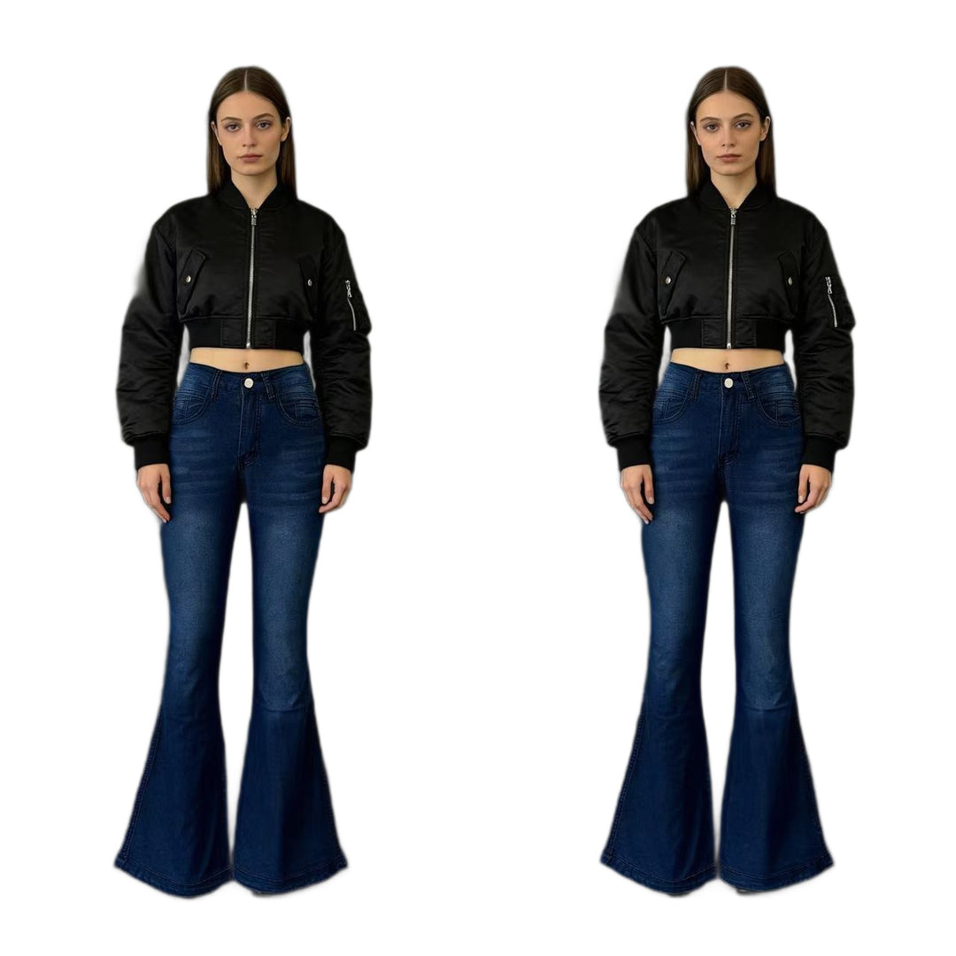 Damen nan High‑Waist Schlagjeans mit modellierender Hüftform, verstärkten Beinnähten und extra weitem Trompetenbein EB